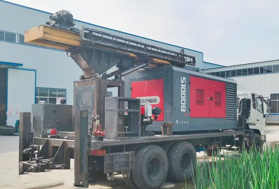 รถบรรทุกติดตั้งน้ําบ่อน้ํา ไฮดรอลิก Crawler การเจาะ Rig หลายฟังก์ชัน