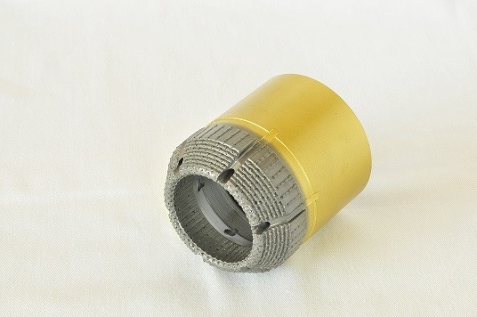 มัลติฟังก์ชั่น Diamond Core Bits ที่ผ่านการรับรอง ISO9001 สำหรับฮาร์ดร็อค