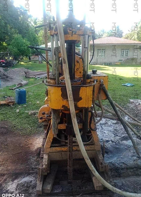 แท่นขุดเจาะสำรวจดินแท่นขุดเจาะน้ำมันทดสอบเครื่องเจาะ 42KW Engine